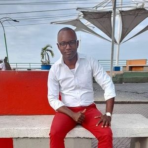 Meet your Posher, Themai